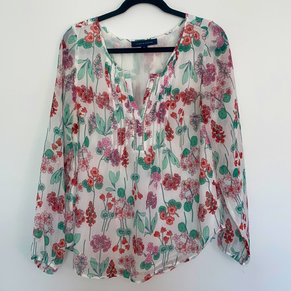 Tommy Hilfiger Floral Blouse 🌸
